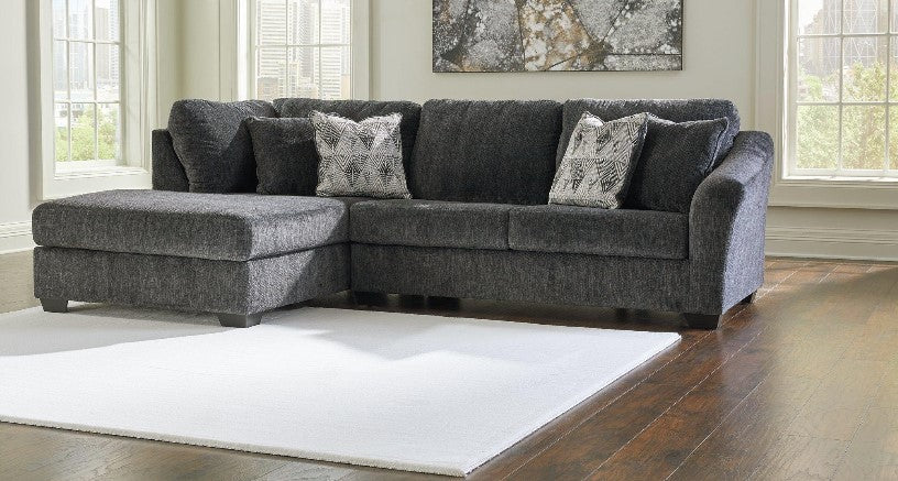 Biddeford 2-Piece Sectional with Chaise