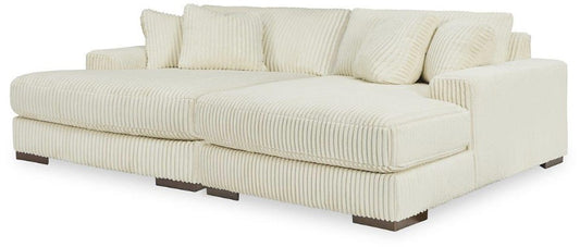 Lindyn Super Chaise