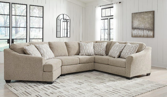 Brogan Bay 3-Piece Sectional with Cuddler